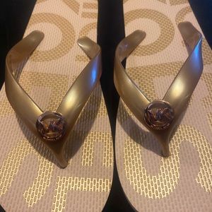 MICHAEL KORS WOMENS POWDER BLUSH PINK FLIP FLOP JET SET MK LOGO SIZE 11 SANDALS